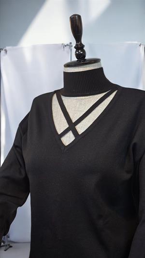 ON FASHION YAKASI ÇAPRAZ DETAYLI KAZAK - SİYAH