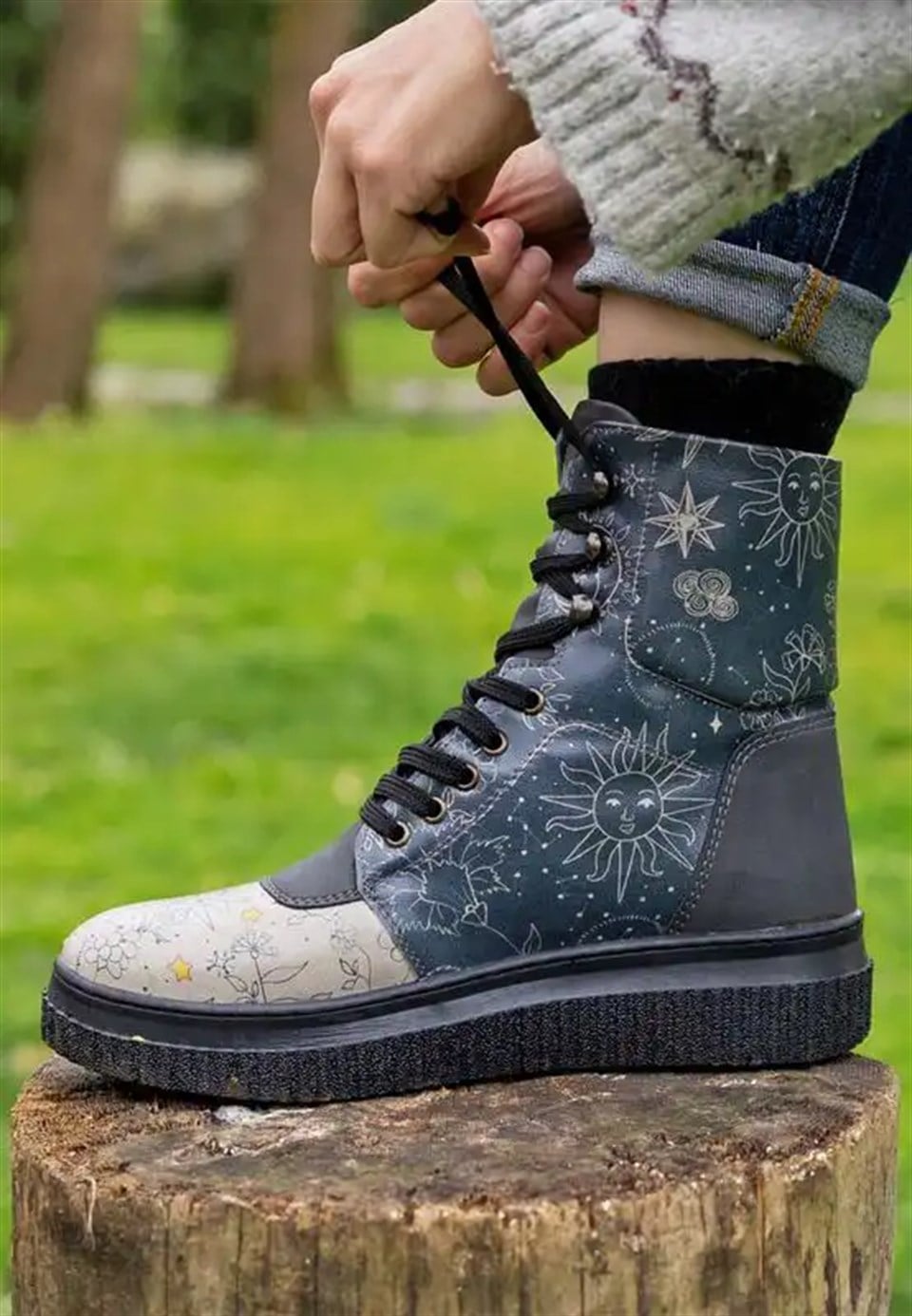 And Wonders How It All Turns Out ( Dogo Future Boots Kadın Bot)