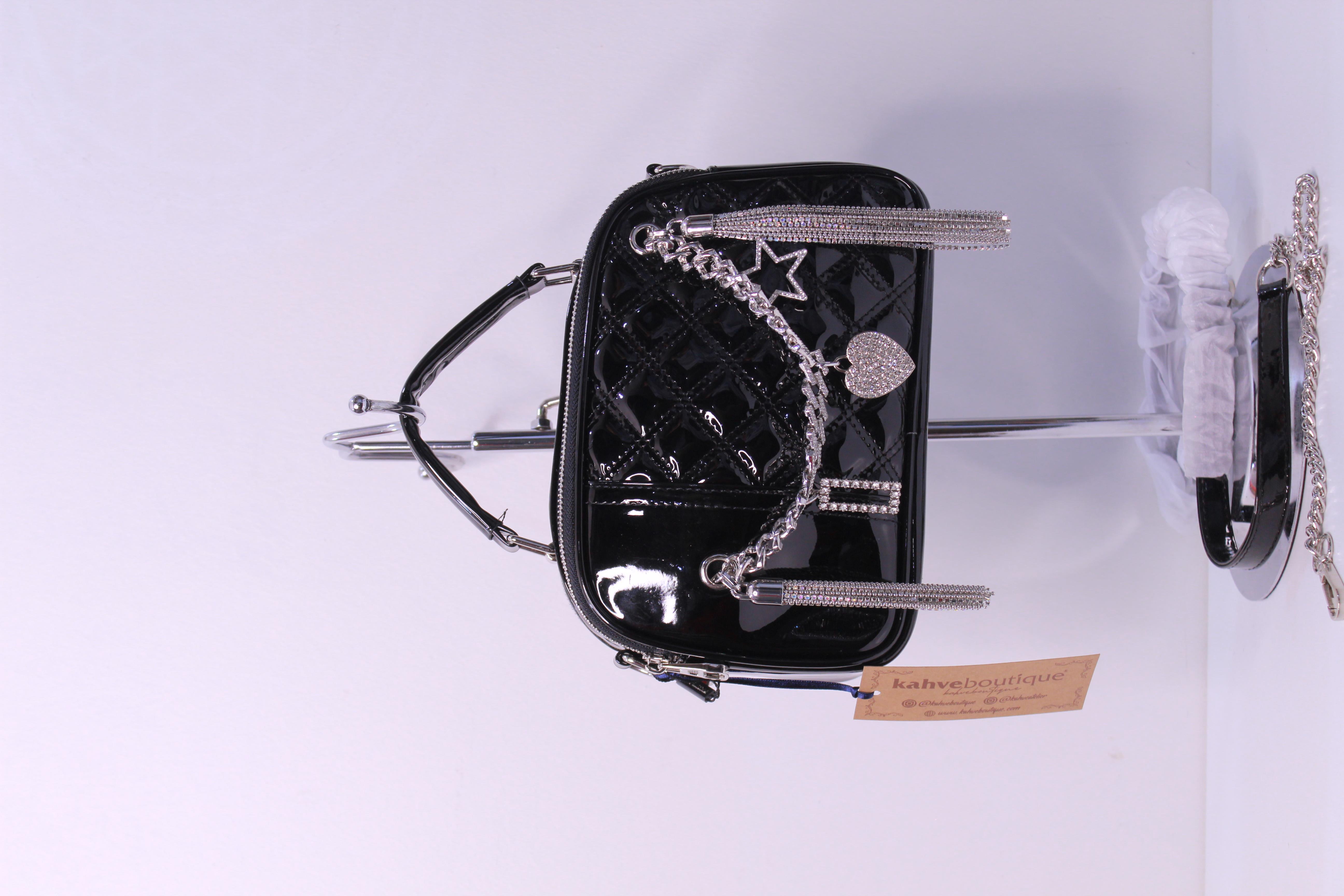 KRISTE BELL - RUGAN SİYAH