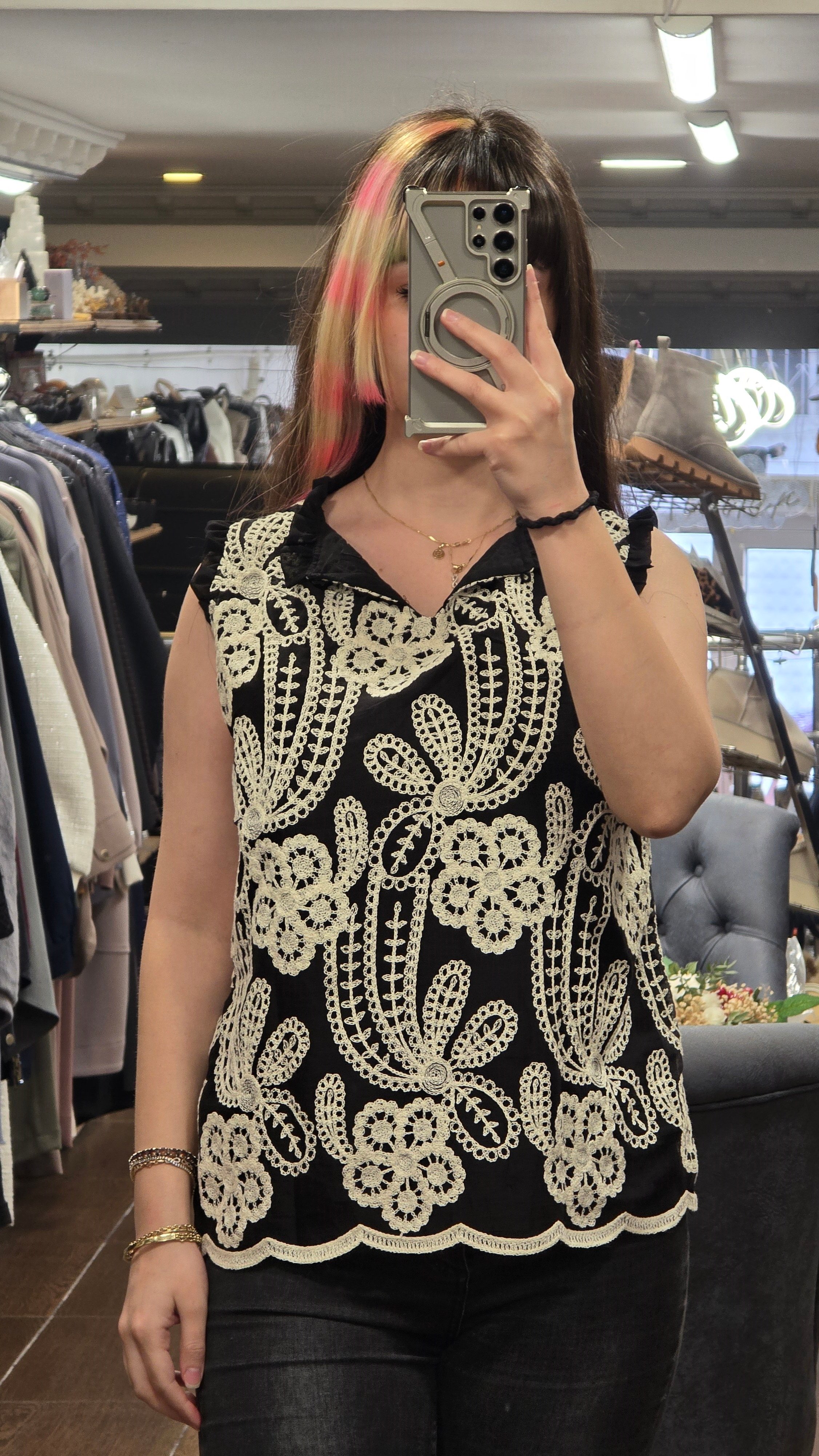 ON FASHION 26Y.ON.BLZ.70476.01 NAKIŞ İŞLEMELİ BLUZ-SİYAH