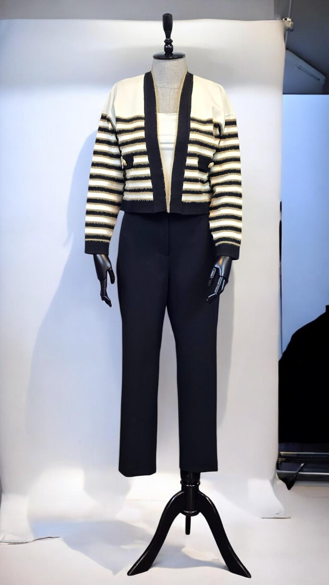 ON FASHION ÇİZGİLİ CEP VE DÜĞME DETAYLI HIRKA - EKRU
