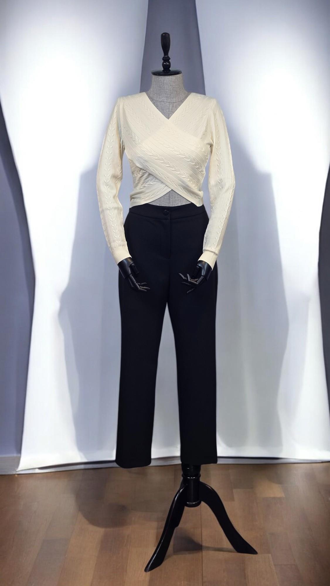 ON FASHION KRUVAZE ORGU DESENLİ KAZAK - KREM
