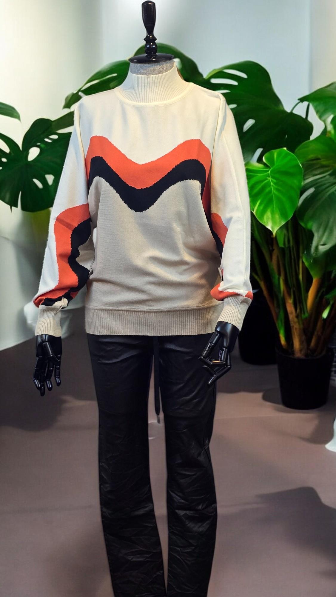 ON FASHION ÖNÜ DESENLİ YARASA KOL KAZAK - BEJ