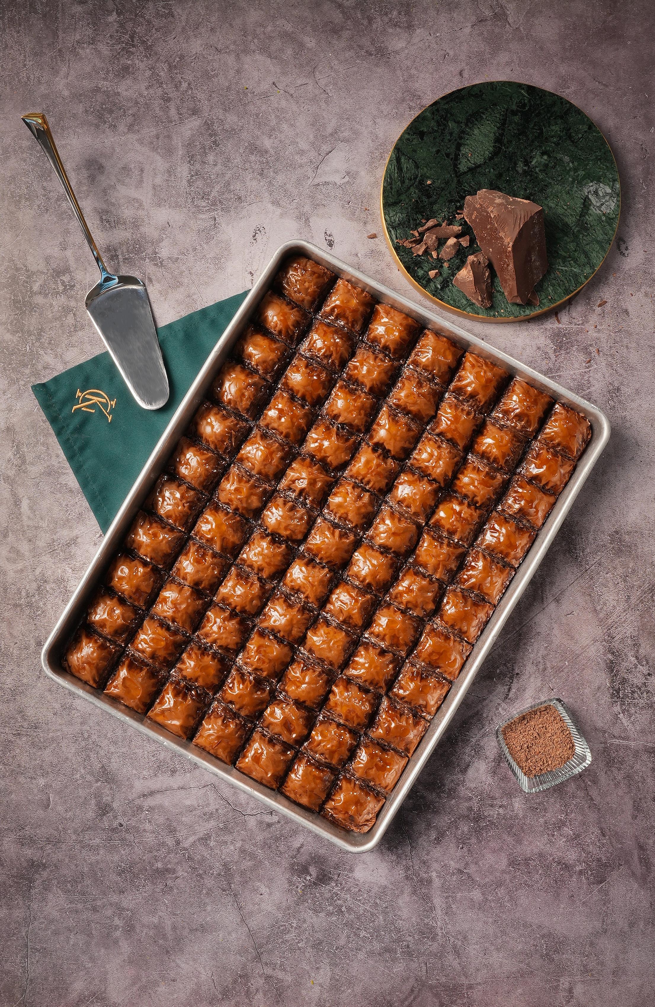 Çikolatalı Baklava Tepside 2.3 KG