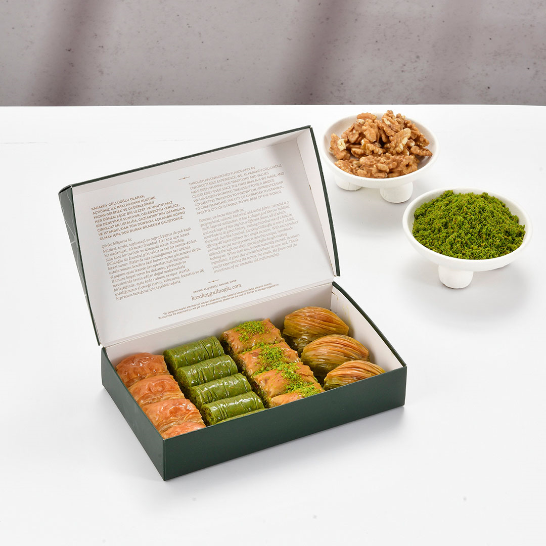 Fıstıklı Baklavalar Klasik Kutuda 500 gr