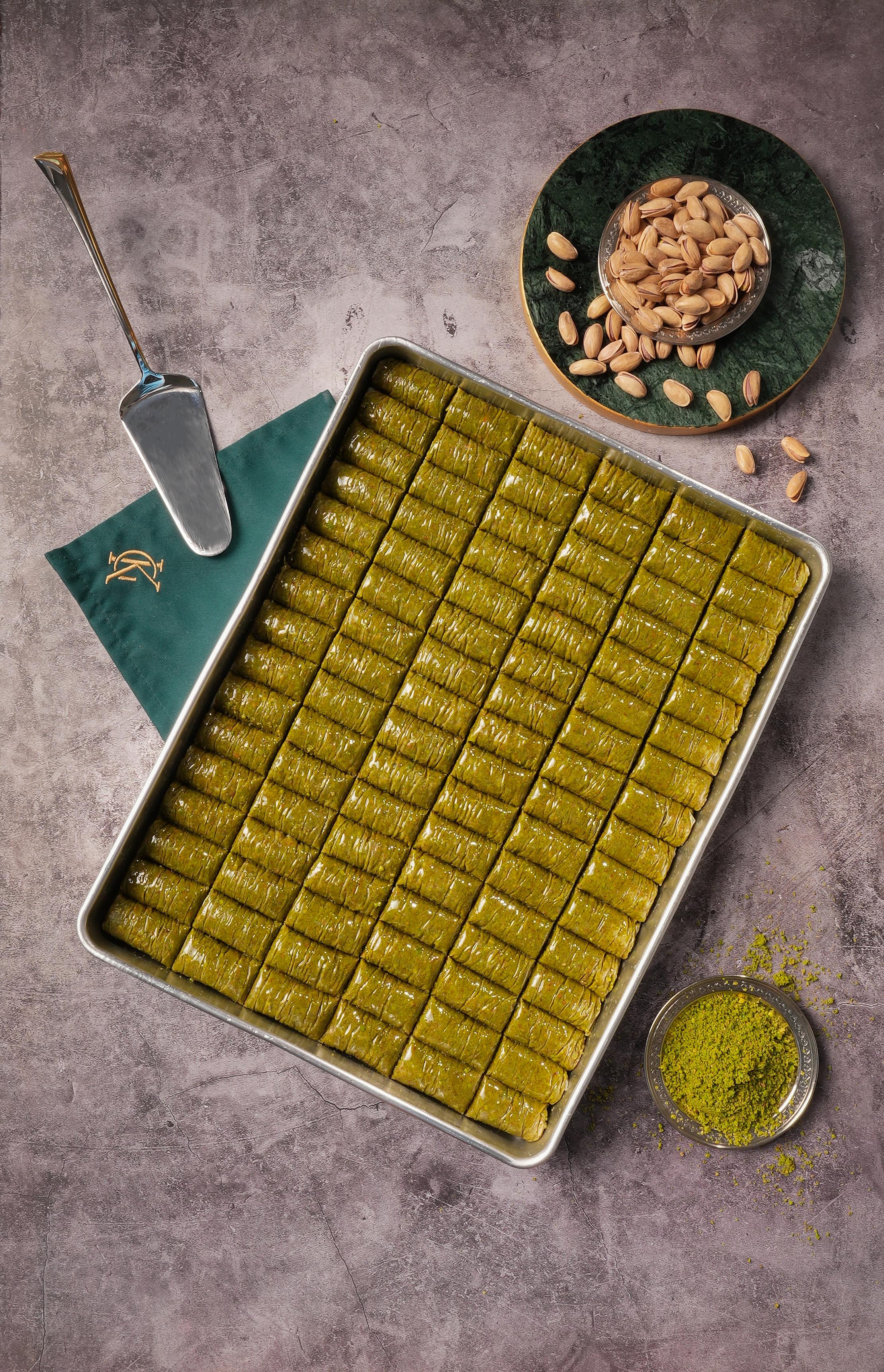 Fıstıklı Dürüm Sarma Tepside 2.4 KG