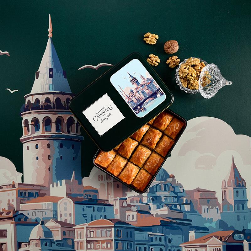 Metal Kutuda Cevizli Baklava 500 Gr.