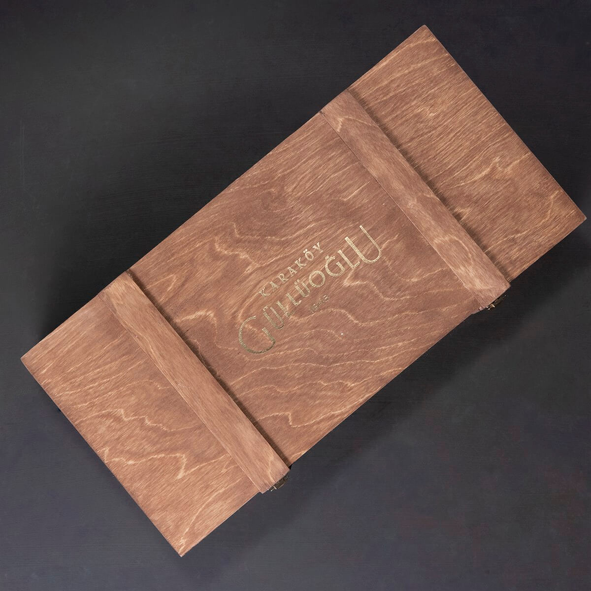 Ahşap Kutuda Özel Set Sınırlı Üretim 650 gr - Karaköy Güllüoğlu