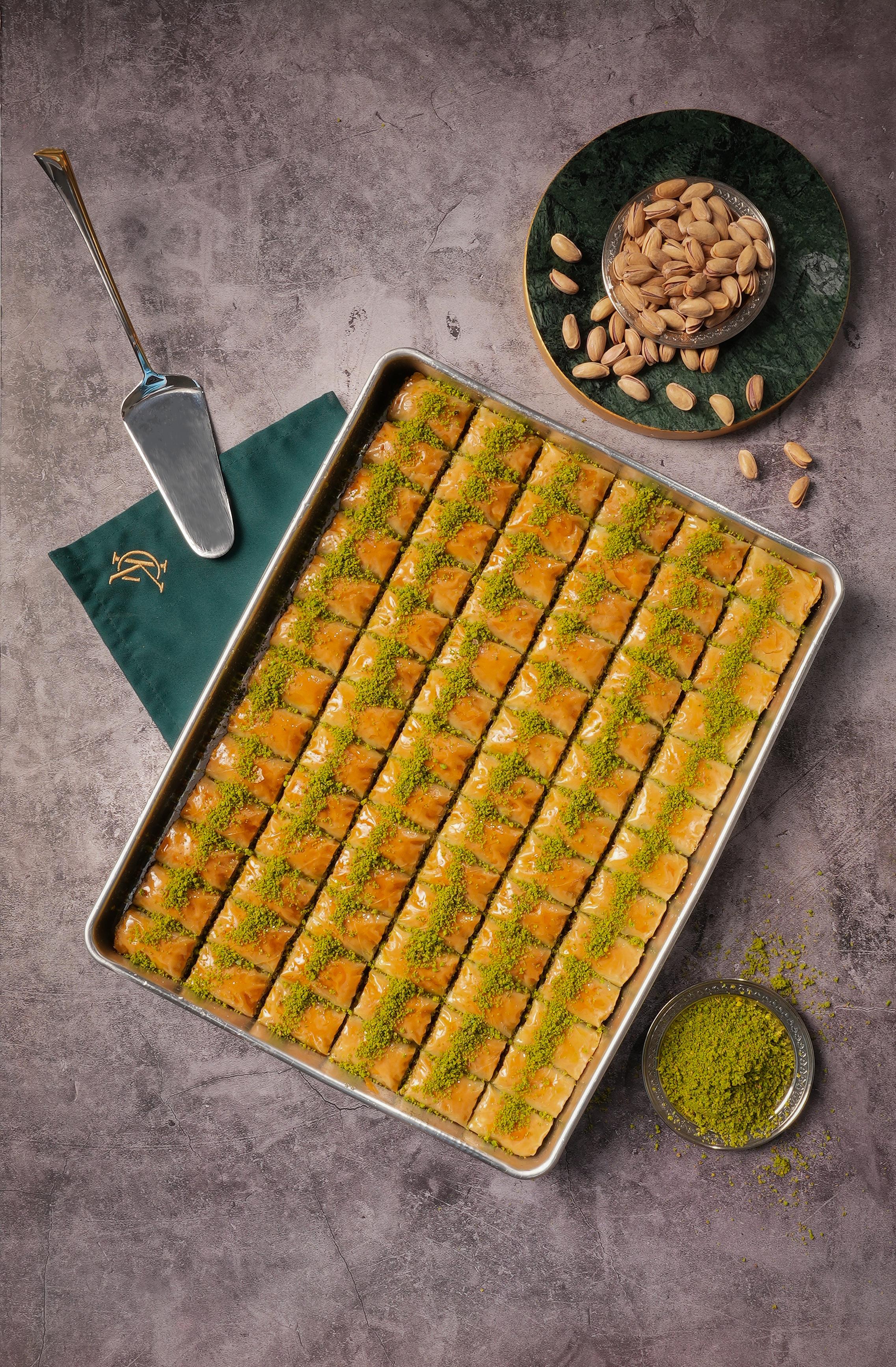 Pistachio Rare Rolled Tray 2.6 KG