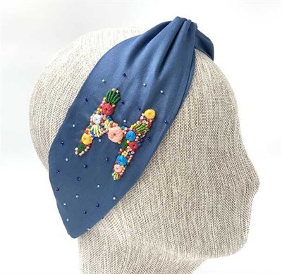 ÖZEL TASARIM HARF NAKIŞLI İŞLEMELİ DENİM MAVİ MAT SATEN BANDANA