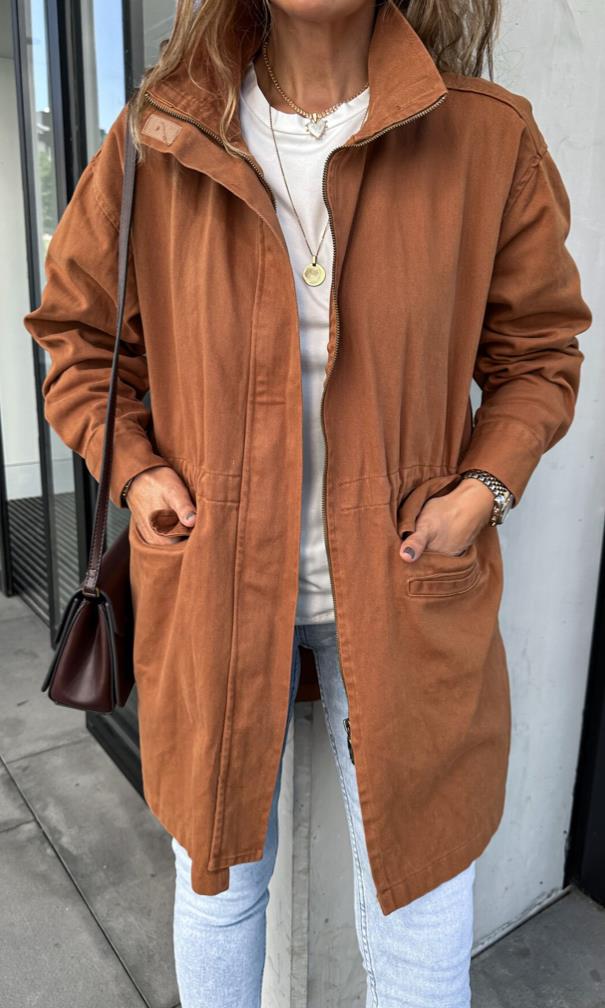Taba Büzgü Detaylı Gabardin Trençkot