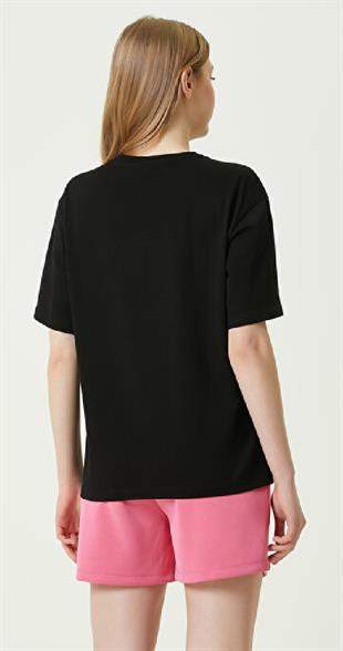 BYMN Turuncu Kuş Baskılı SiyahTişört