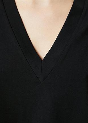 BYMN V yaka Siyah Tişört