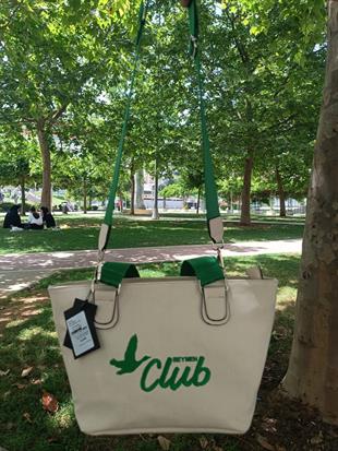 BYMN Yeşil Nakışlı Bej Çanta