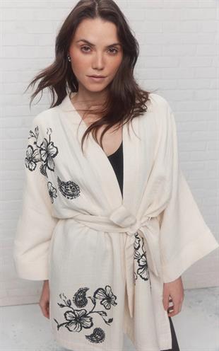 Joelle Müslin Kimono