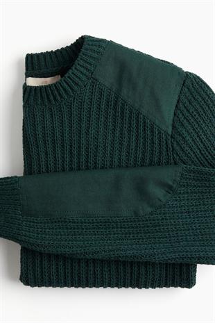 Omuzu Vatka Detaylı Yeşil Kazak