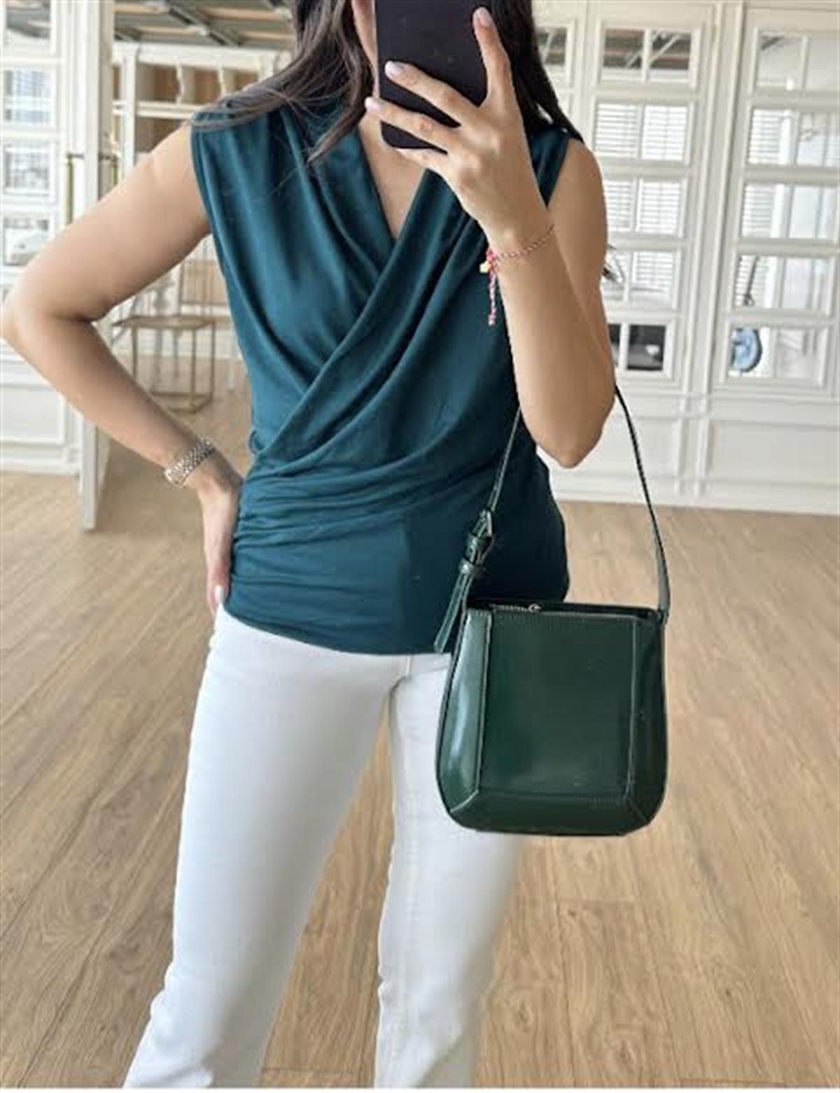 Banana Republic Yeşil Kruvaze Yaka Bluz