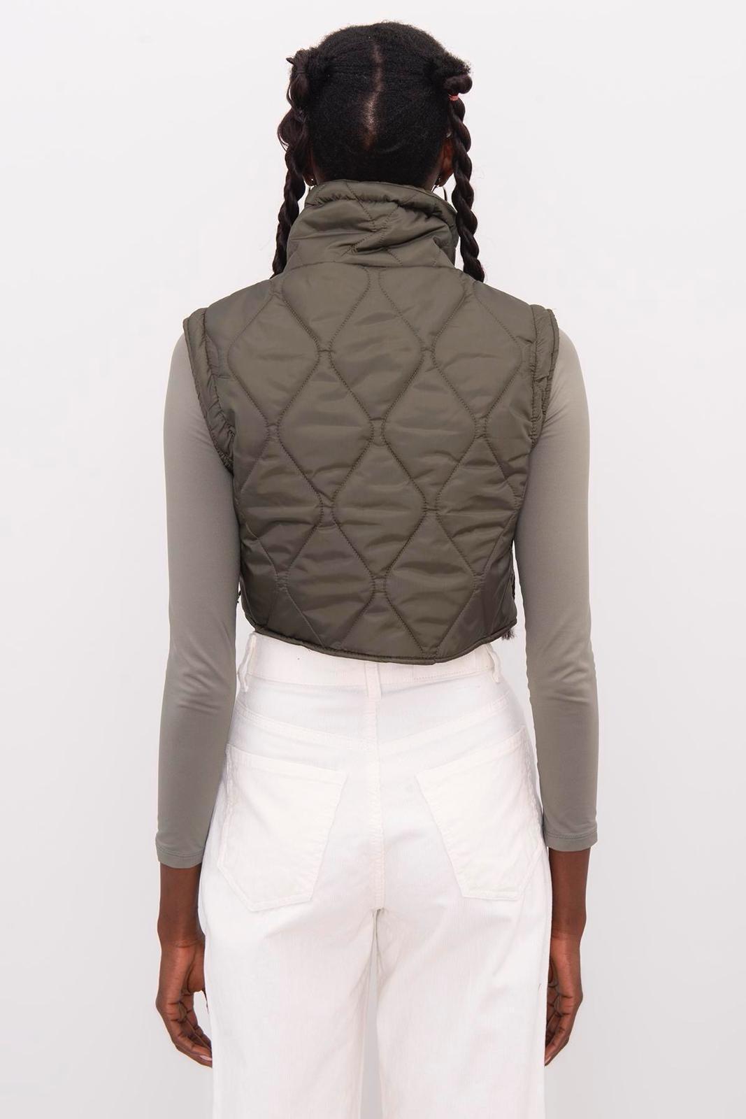 En Nayf Haki Crop Şişme Yelek
