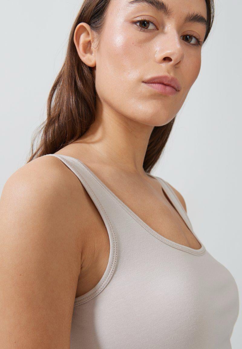 Opus Taş Modal Atlet