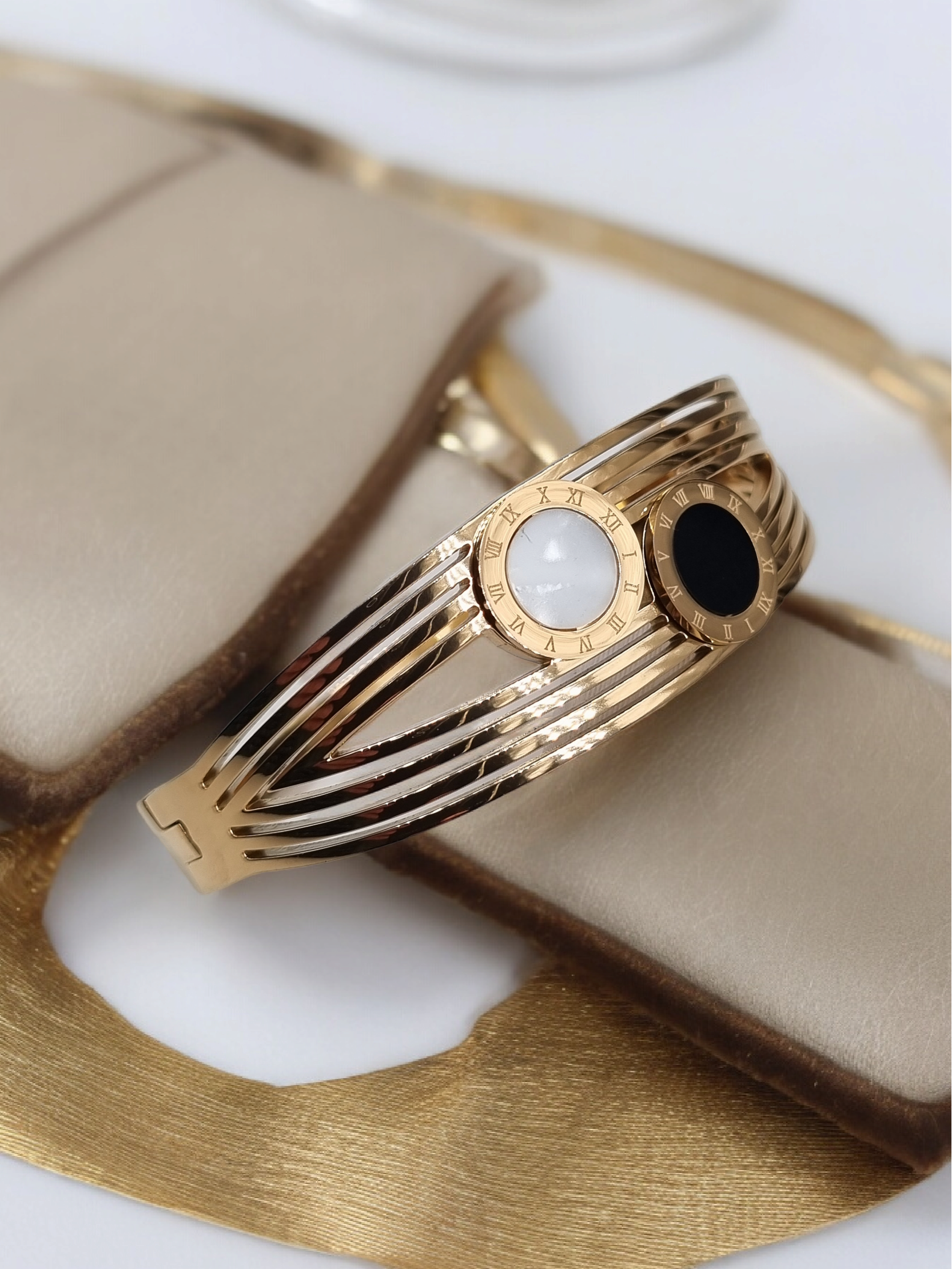  Çelik Kelepçe ÇLK328