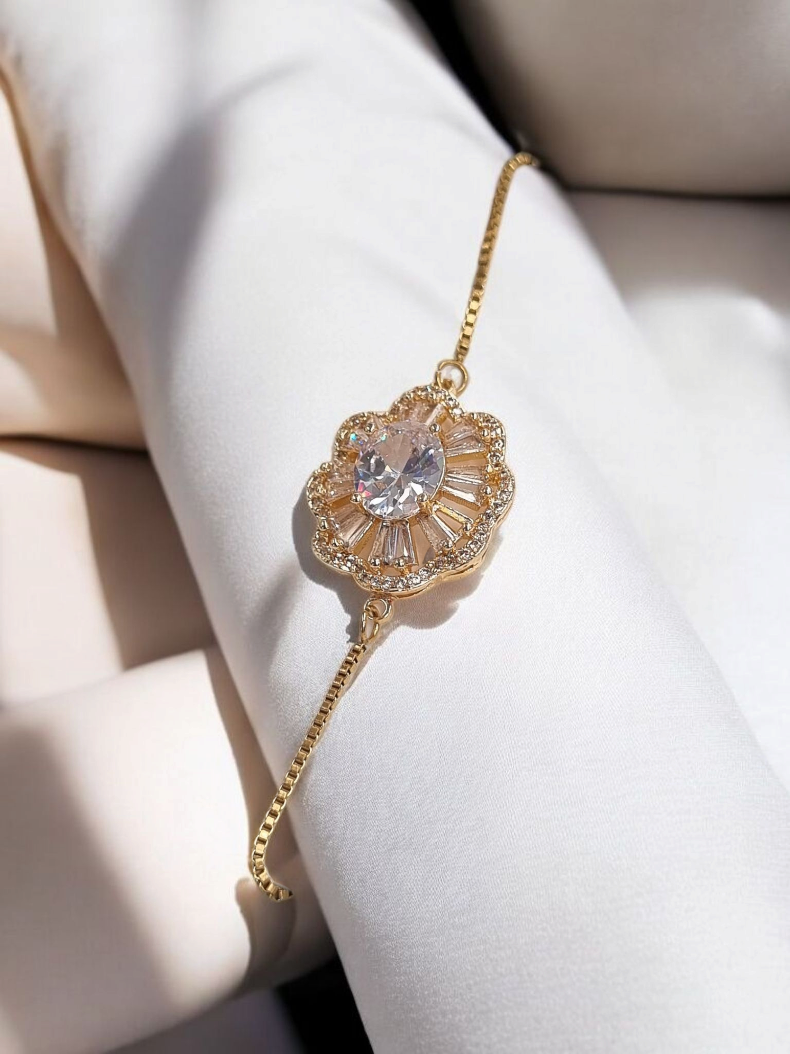 Çelik Asansörlü Bileklik AB13