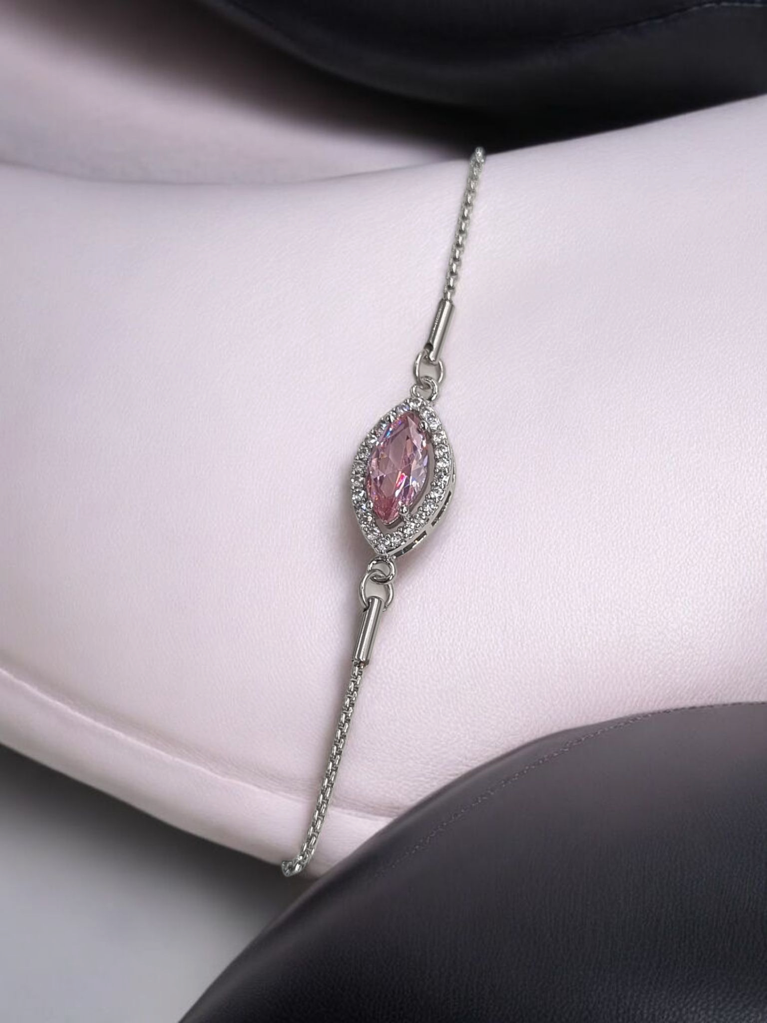 Çelik Asansörlü Bileklik AB18