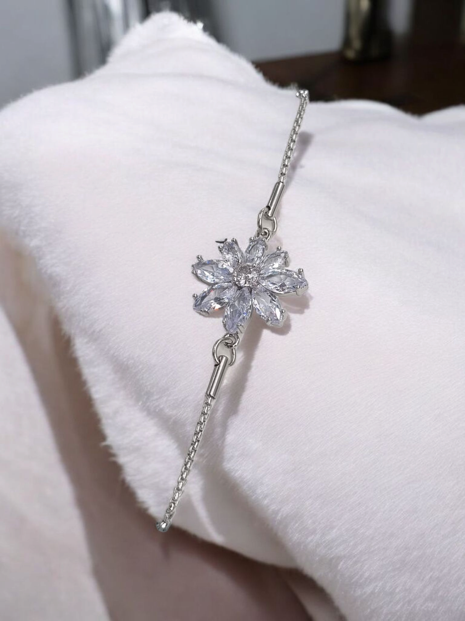 Çelik Asansörlü Bileklik AB3