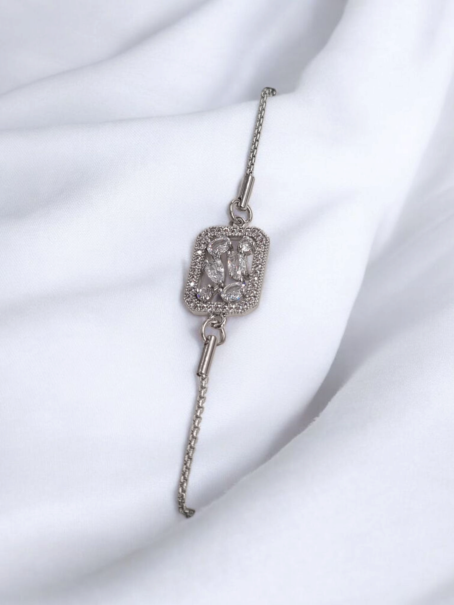 Çelik Asansörlü Bileklik AB5