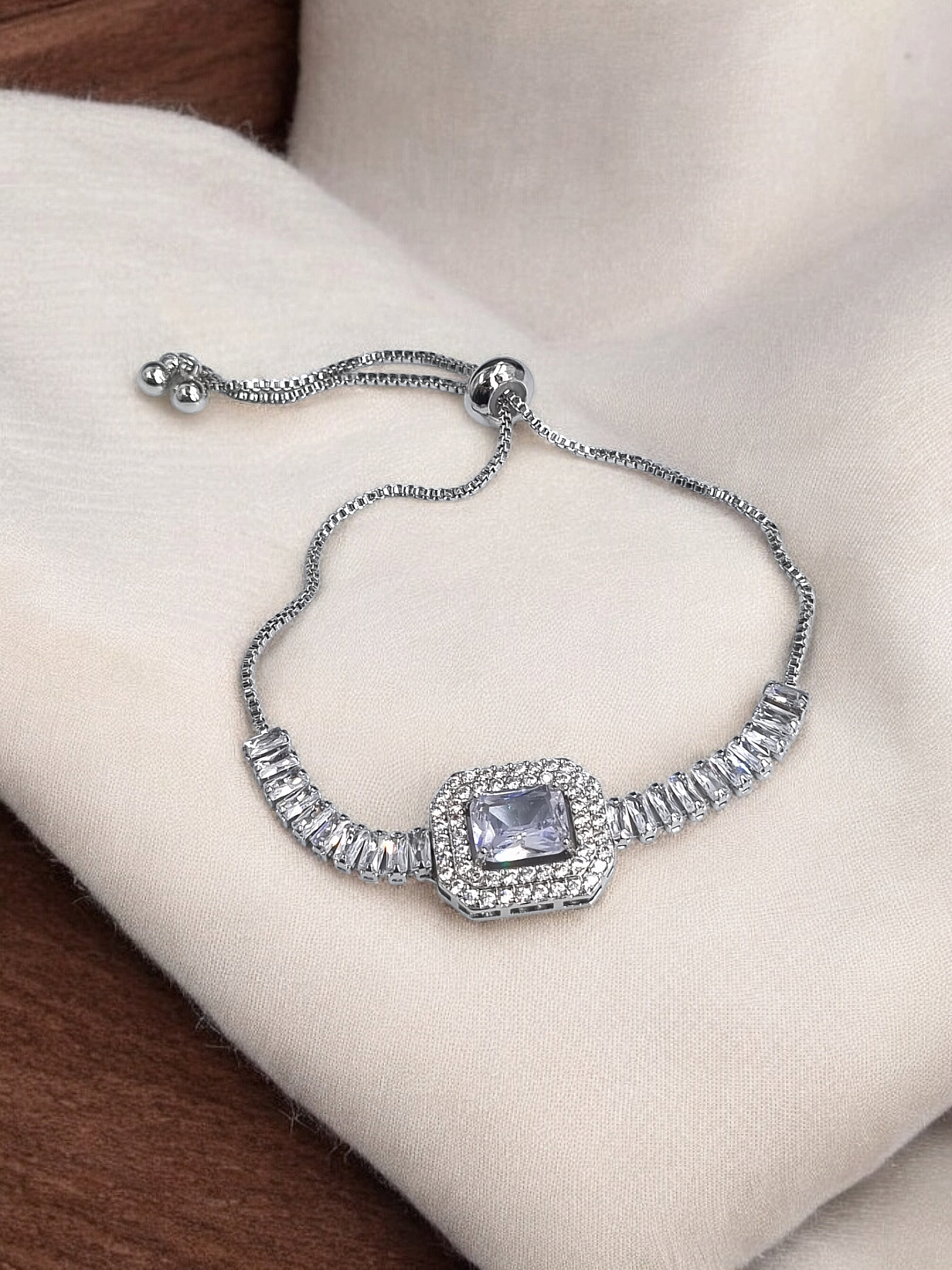 Çelik Bileklik ÇBL728