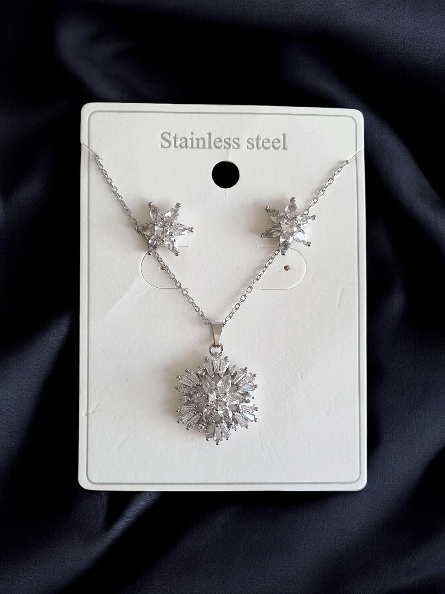 Çelik Kolye-Küpe Seti KS025