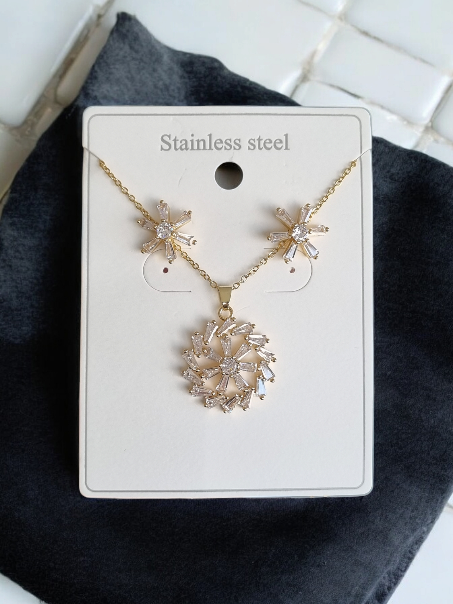 Çelik Kolye-Küpe Seti KS034