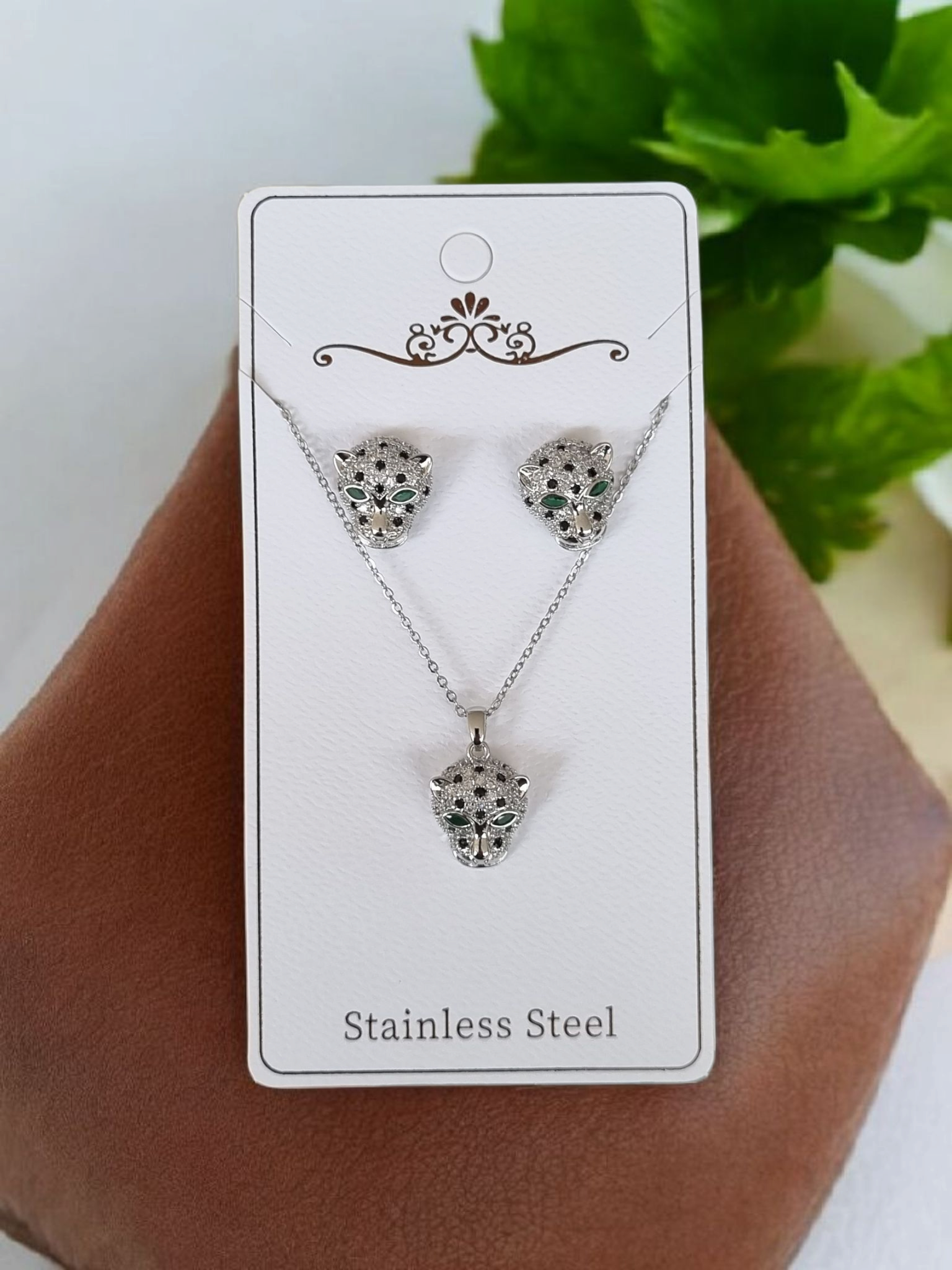 Çelik Kolye-Küpe Seti KS044