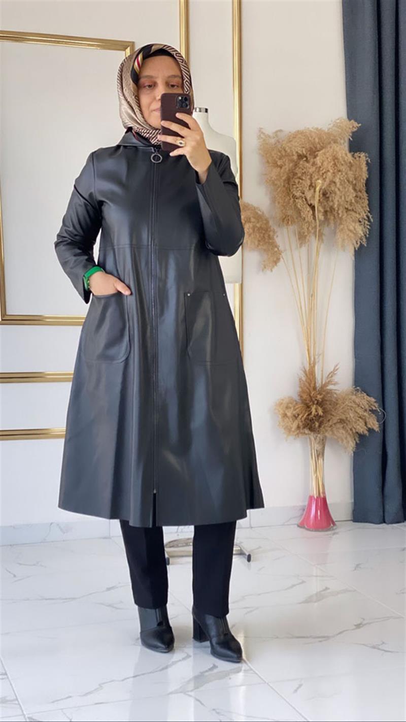Armine Deri Giyçık Siyah Kap FRY