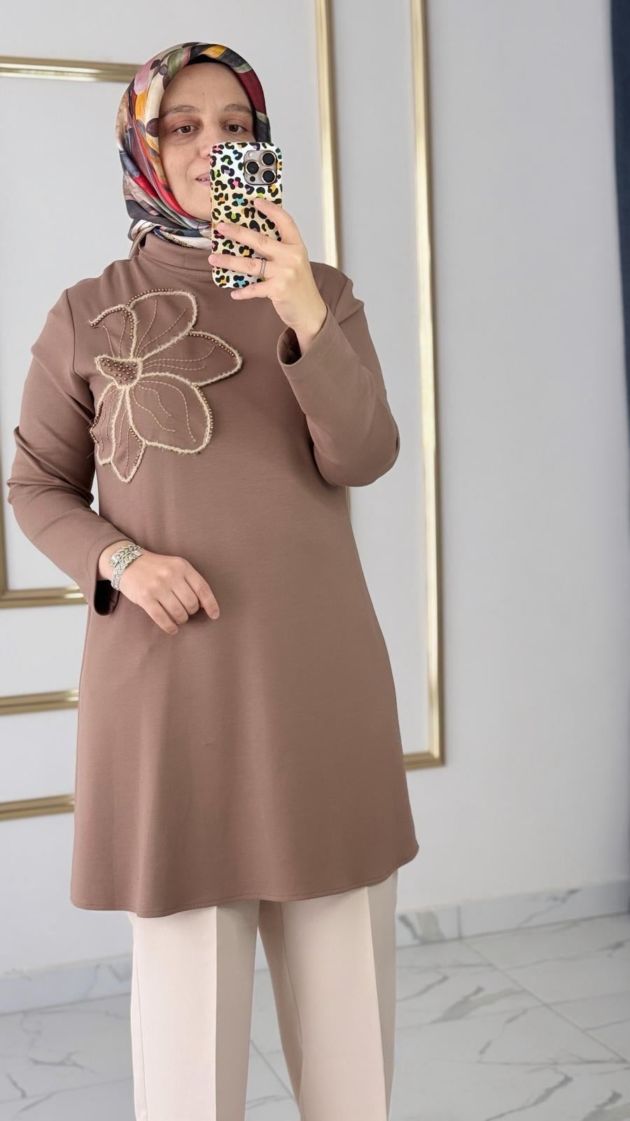 Çiçek Desenli Latte Tunik FRY