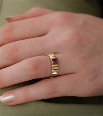 Pembe Taşlı Ray Yüzük