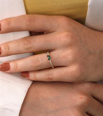 Yeşil Taşlı Kalp Yüzük