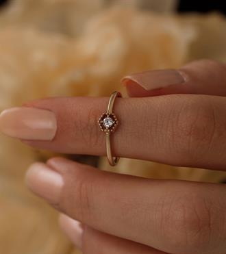 Tektaşlı Altıgen Yüzük