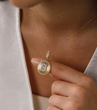 Taşlı Harf Daire Kolye Ucu