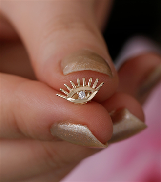 Kirpik Vidalı Küpe