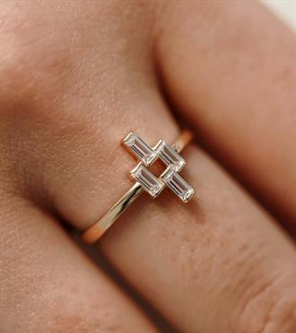 Baget Piramit Yüzük