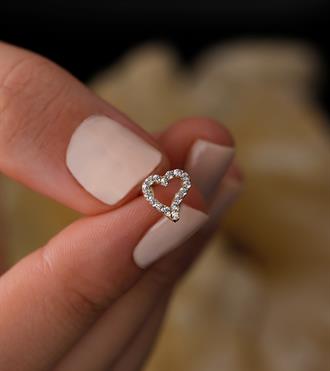 Taşlı Kalp Vidalı Küpe