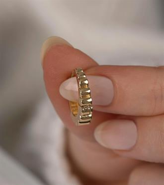 Kıvrımlı Halka Küpe