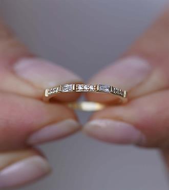 Minimal Taşlı Yüzük