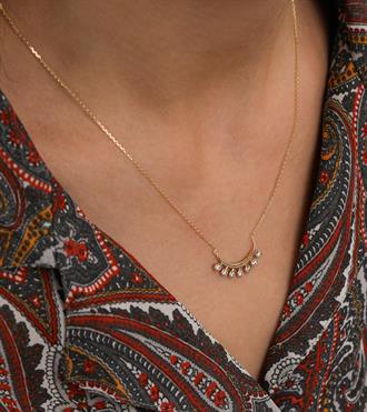 Taş Sıralı Ay Kolye