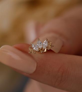 Motifli Lotus Altın Küpe