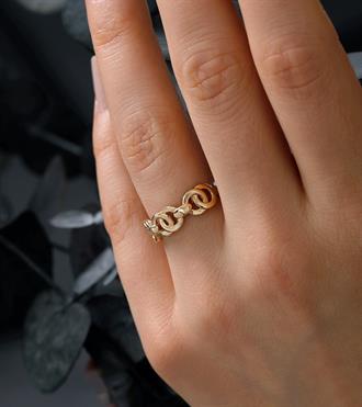 Halka Geçmeli Yüzük