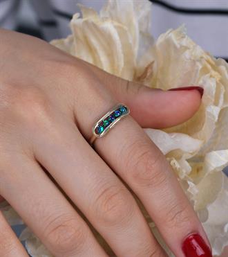 Yeşil Boncuklu Kapsül Yüzük