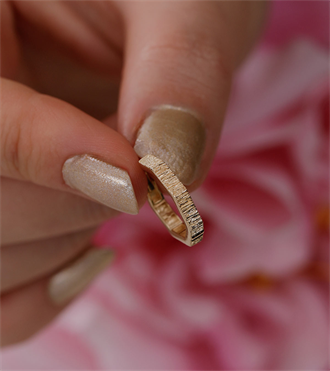 Dokulu Beşgen Küpe