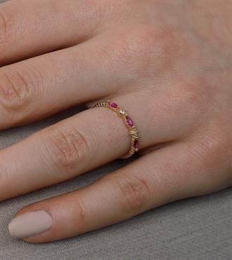 Pembe Taşlı Markiz Yüzük