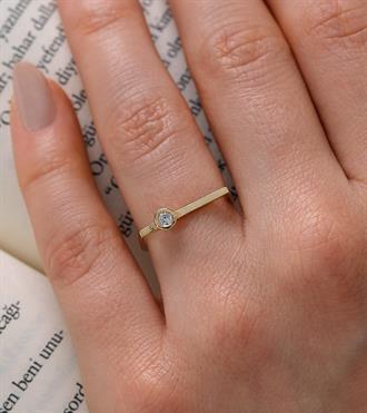 Taş Toplu Düz Yüzük